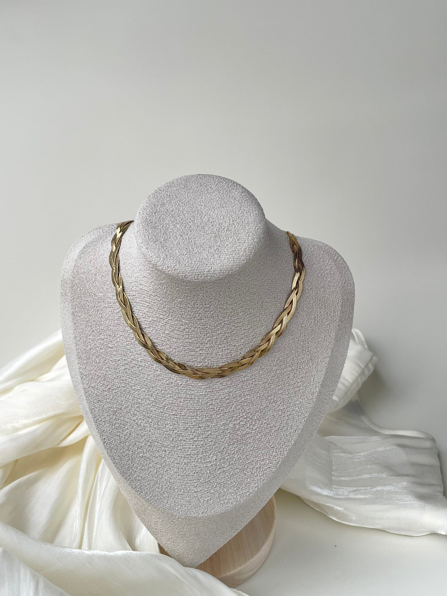 Everyday Essentials Necklace L