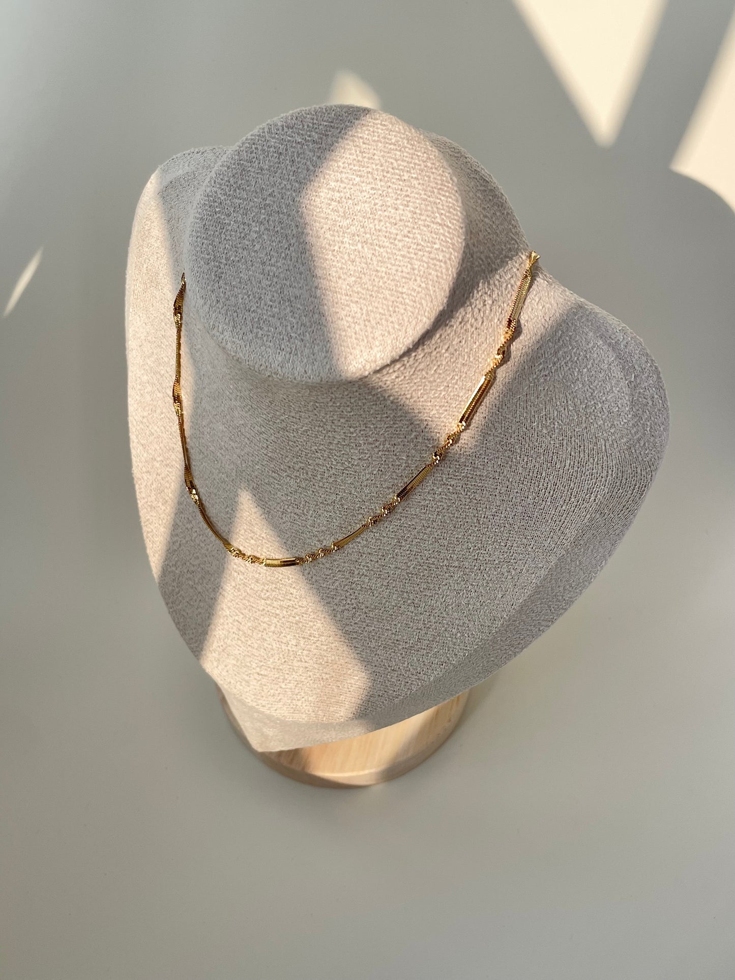Everyday Essentials Necklace M