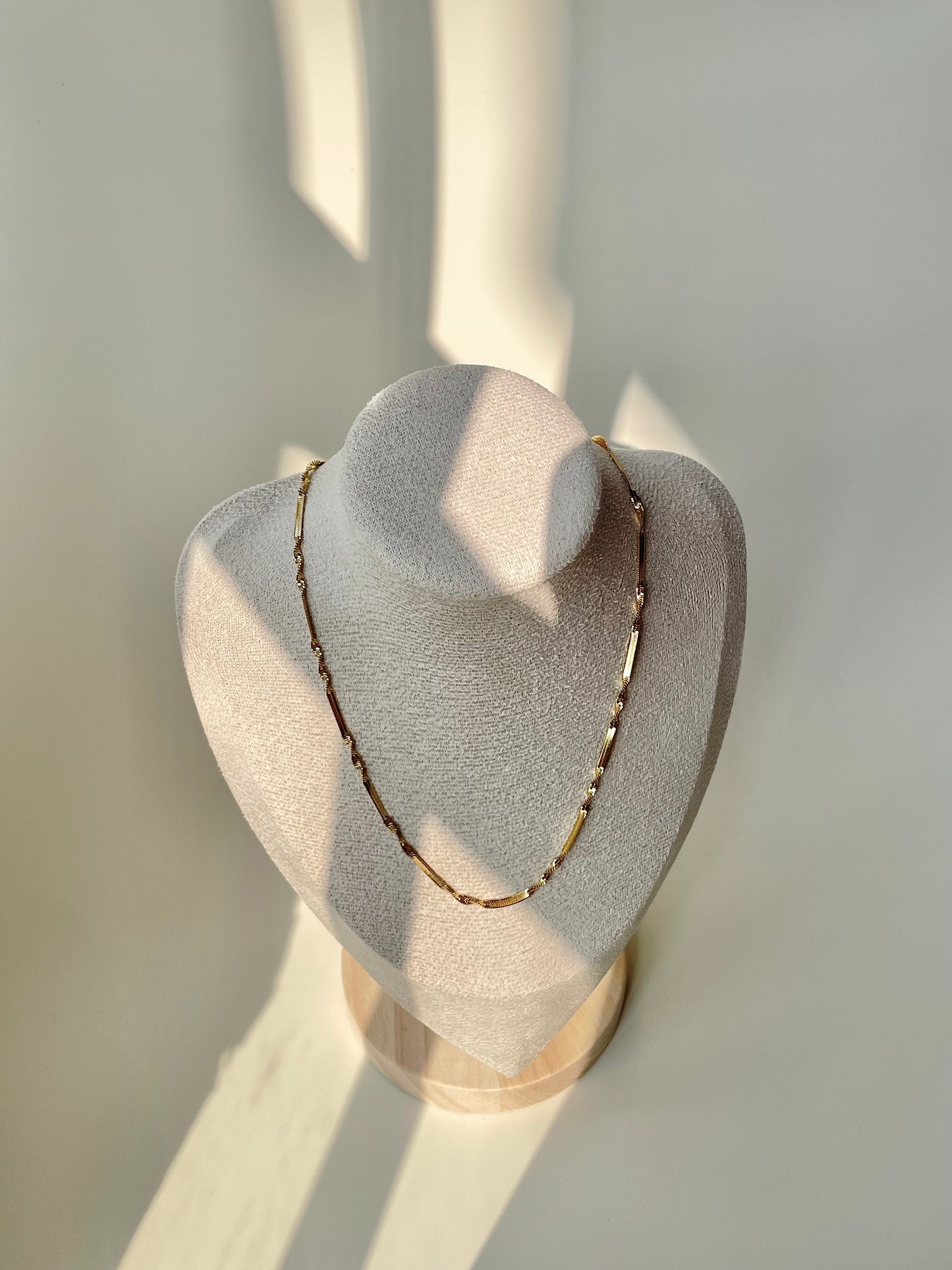 Everyday Essentials Necklace M