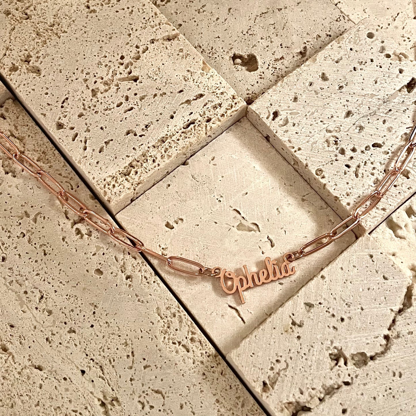 OPHELIA Name Necklace (Rose Gold)