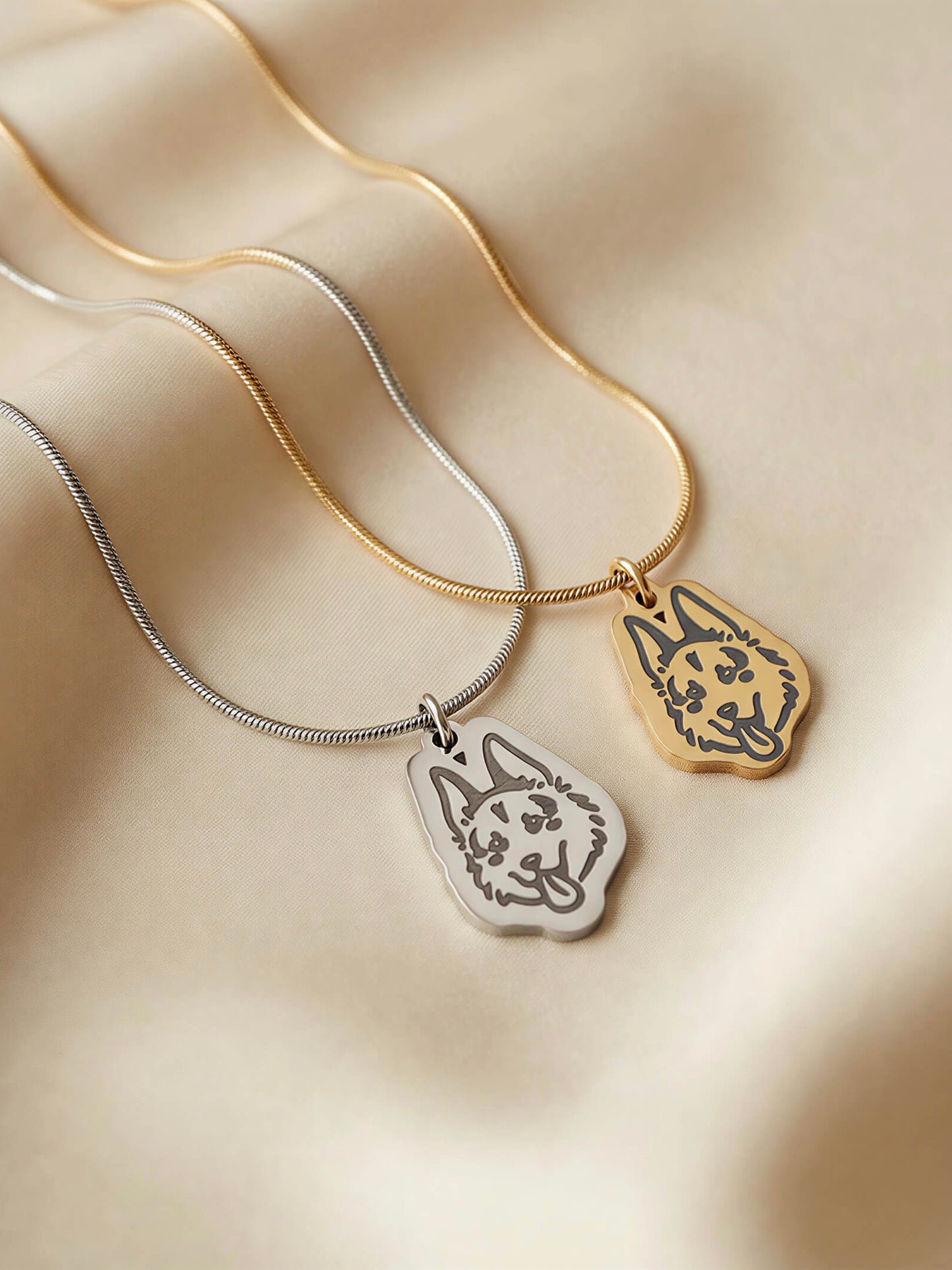 Pet Portrait Herringbone Chain Necklace