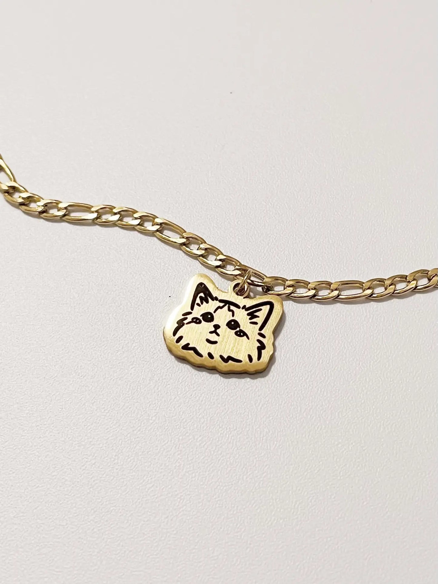 Furry Friends Figaro Chain Bracelet (Gold)